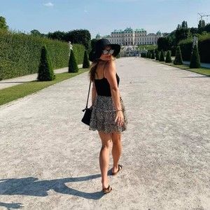 Meet your Posher, Taryn